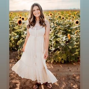 Raga Dress Ivory Size Medium used once for photos